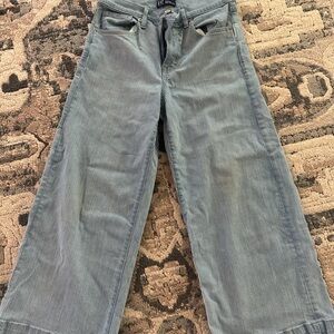 GAP Women's cropped Flare Jeans -